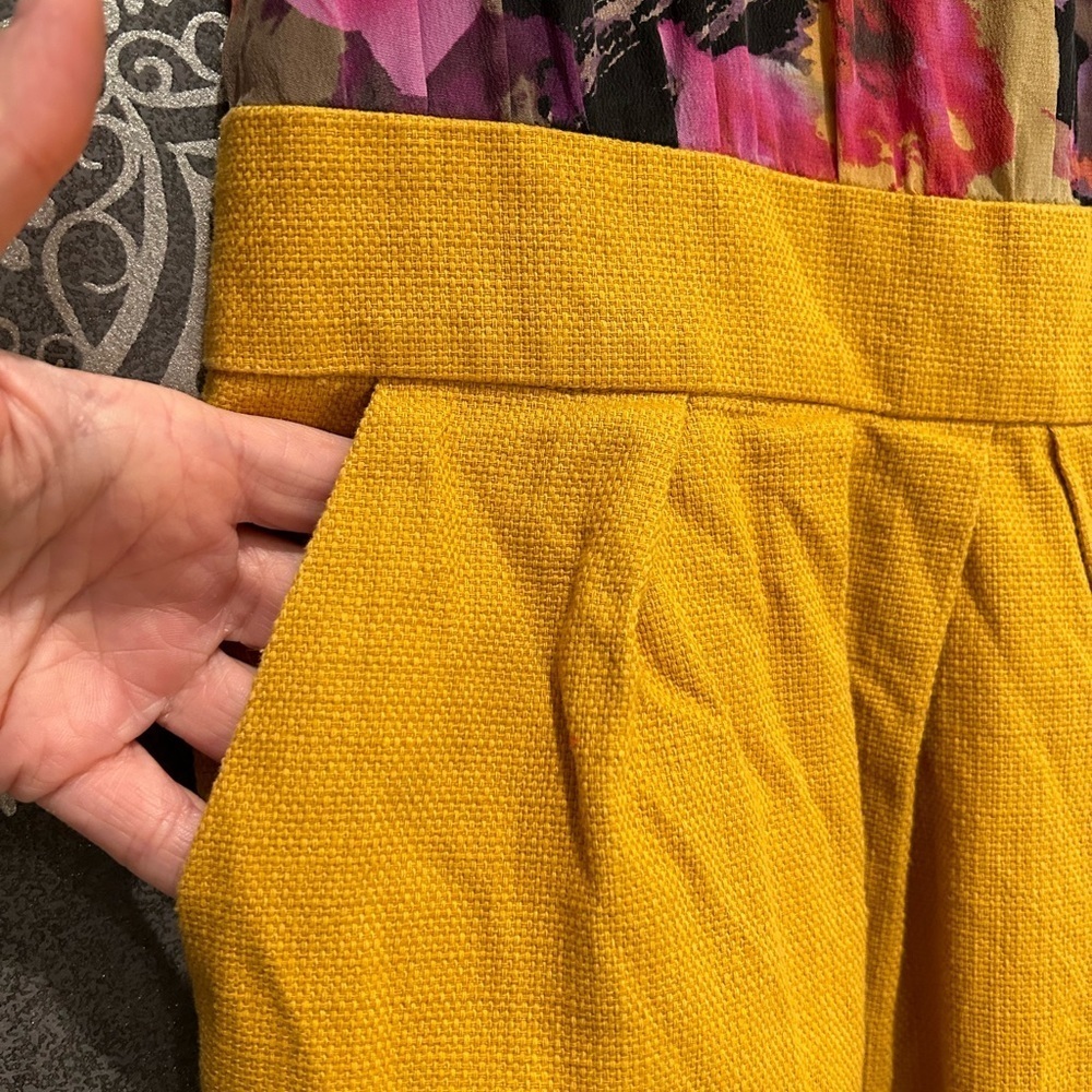 Tabitha Size 2 Dress - Picture 3 of 5